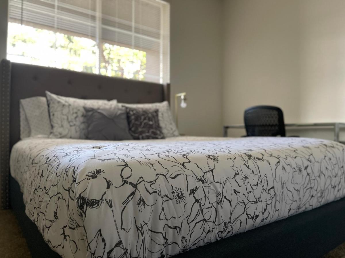 Amazing Venice Getaway - Two Bedroom Aparthotel Los Angeles